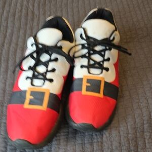 Men's Red and White Graphic Lace-Up Sneakers